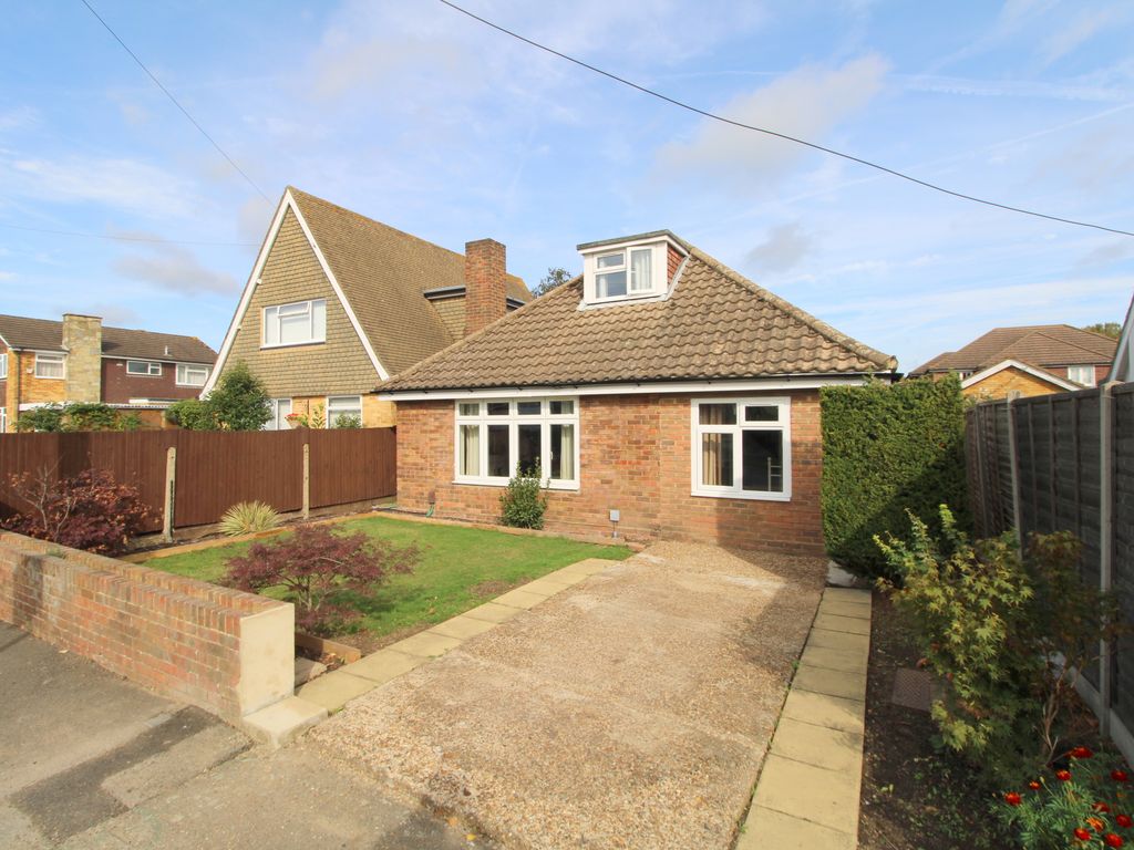 4 bed detached bungalow for sale in Ashgrove Road, Ashford TW15, £