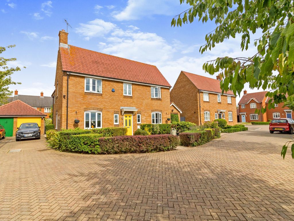 4 bed detached house for sale in Lincroft, Cranfield MK43 Zoopla