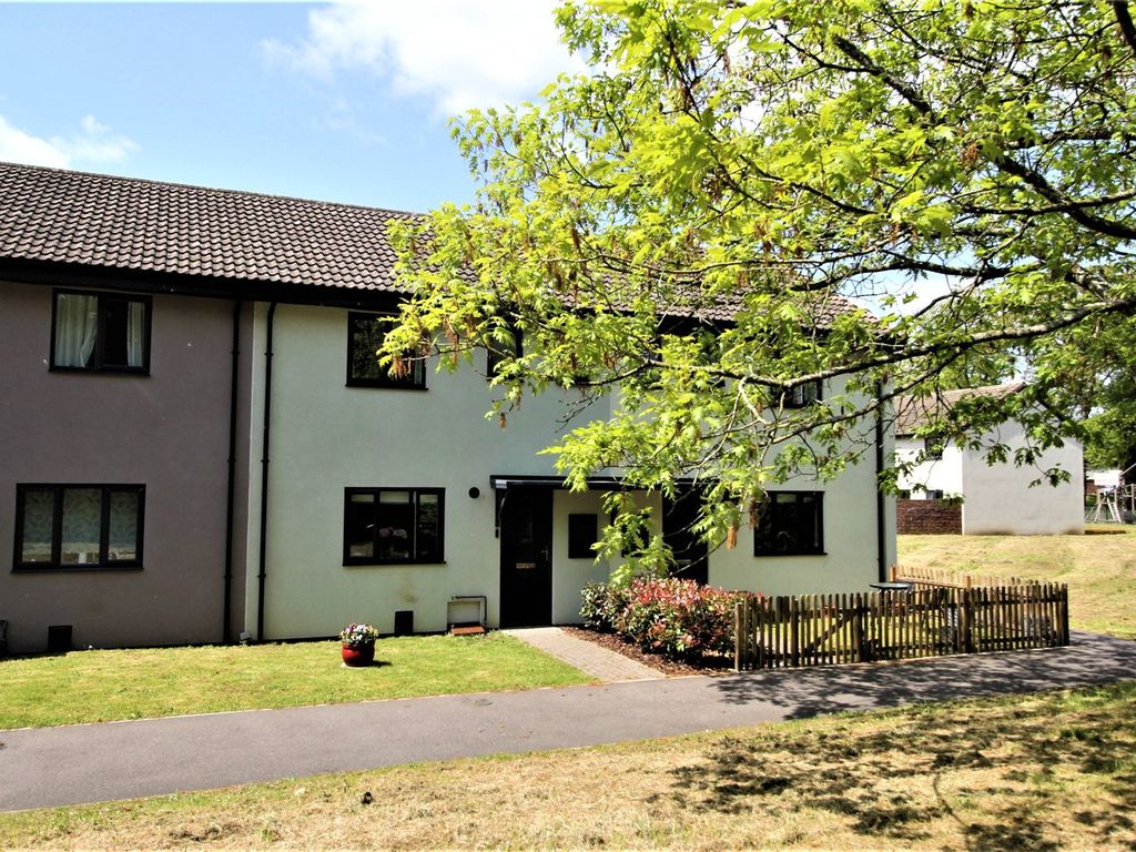2 bed terraced house for sale in St. Lucia Park, Bordon, Hampshire GU35 Zoopla