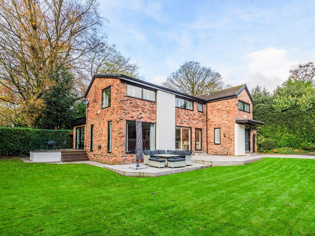 4 bed detached house for sale in Chatsworth Road, Manchester M28 Zoopla
