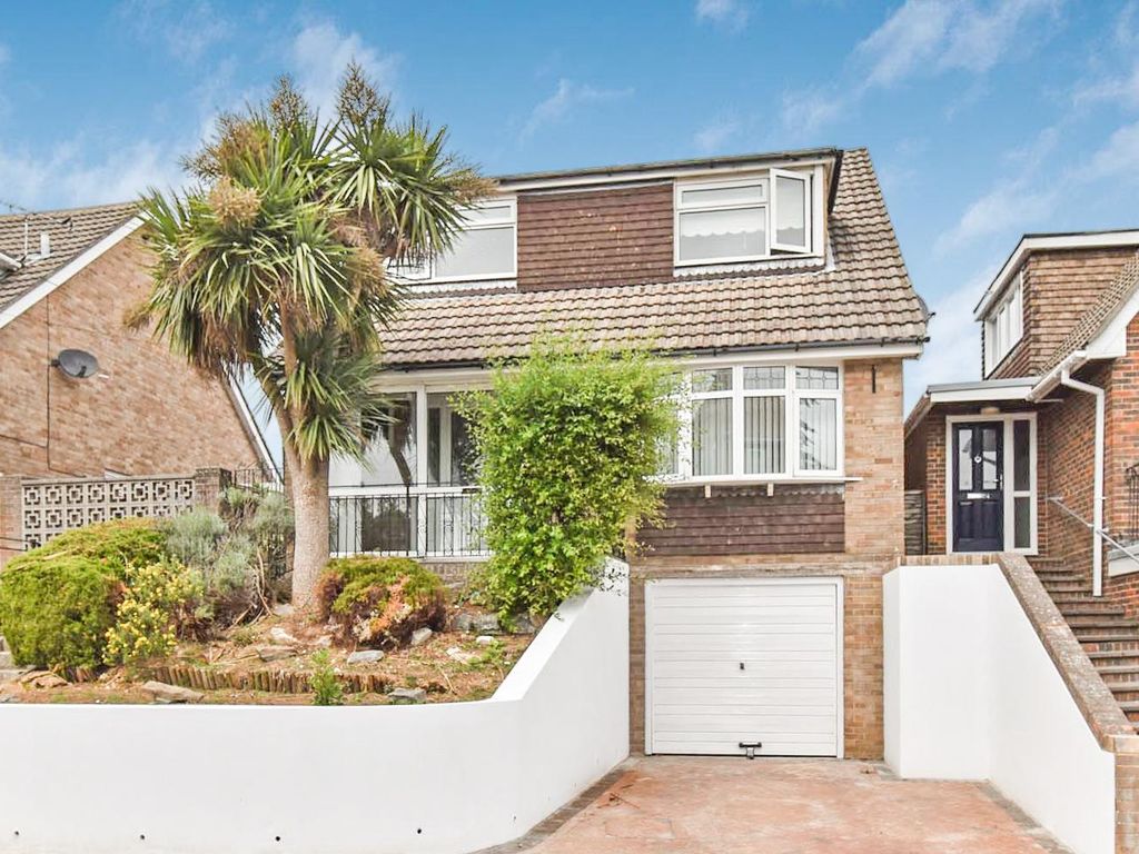 3 bed property to rent in Highbank Avenue, Purbrook, Waterlooville PO7