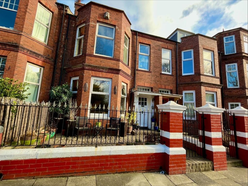 5 bed terraced house for sale in Stanhope Road, South Shields NE33 Zoopla
