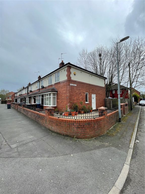 3 bed end terrace house for sale in Lower Broughton Road, Salford