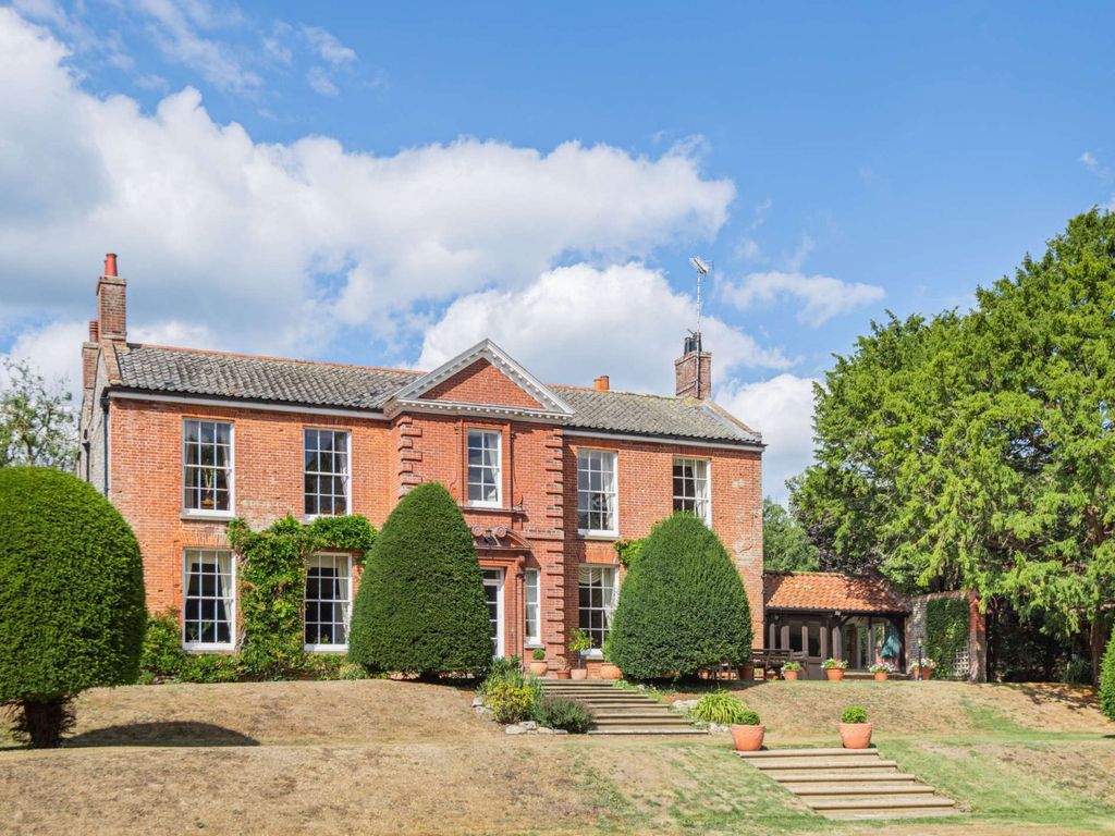 9 bed detached house for sale in Water Lane, Mundesley, Norwich