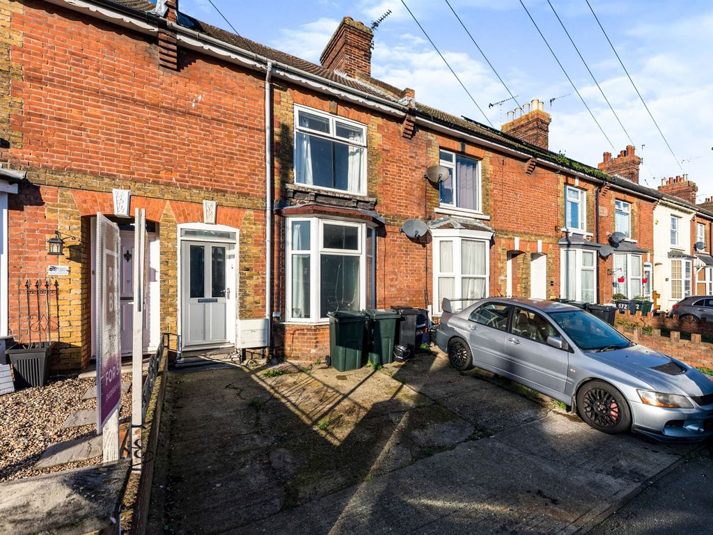 2 bed terraced house for sale in Beaver Road, Ashford TN23 Zoopla