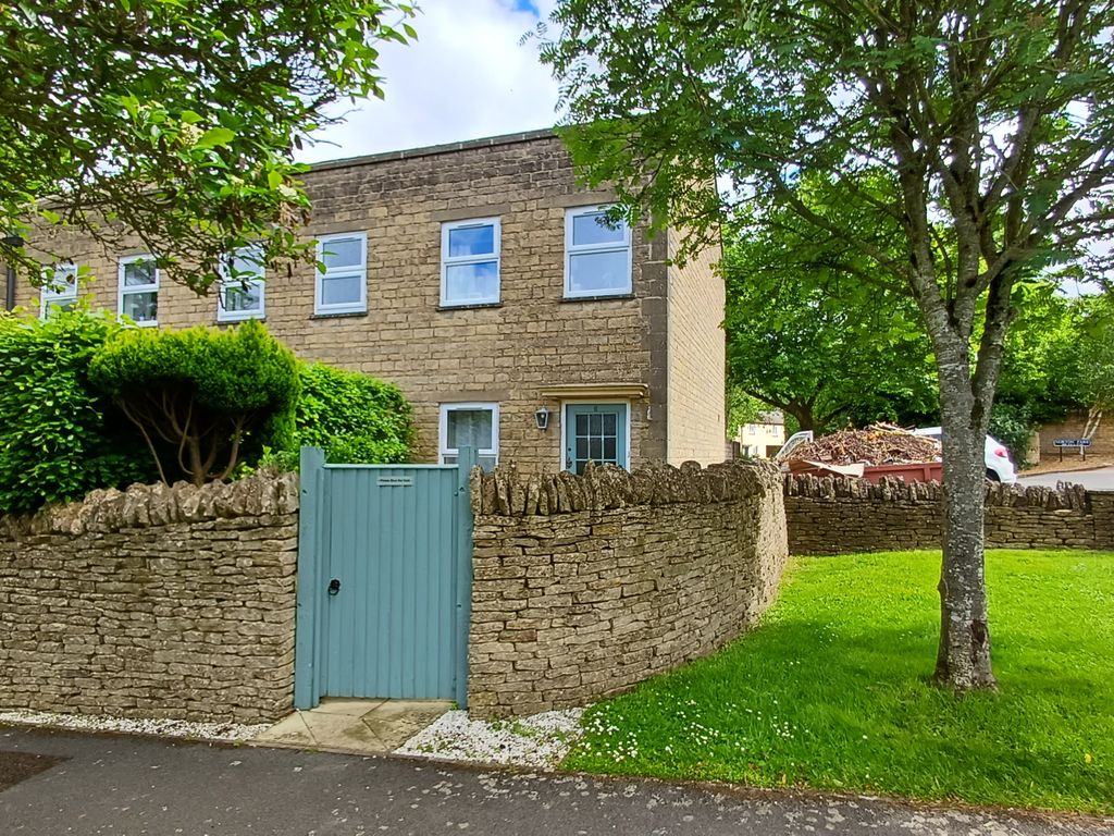 2 bed end terrace house to rent in Cotshill Gardens, Chipping Norton