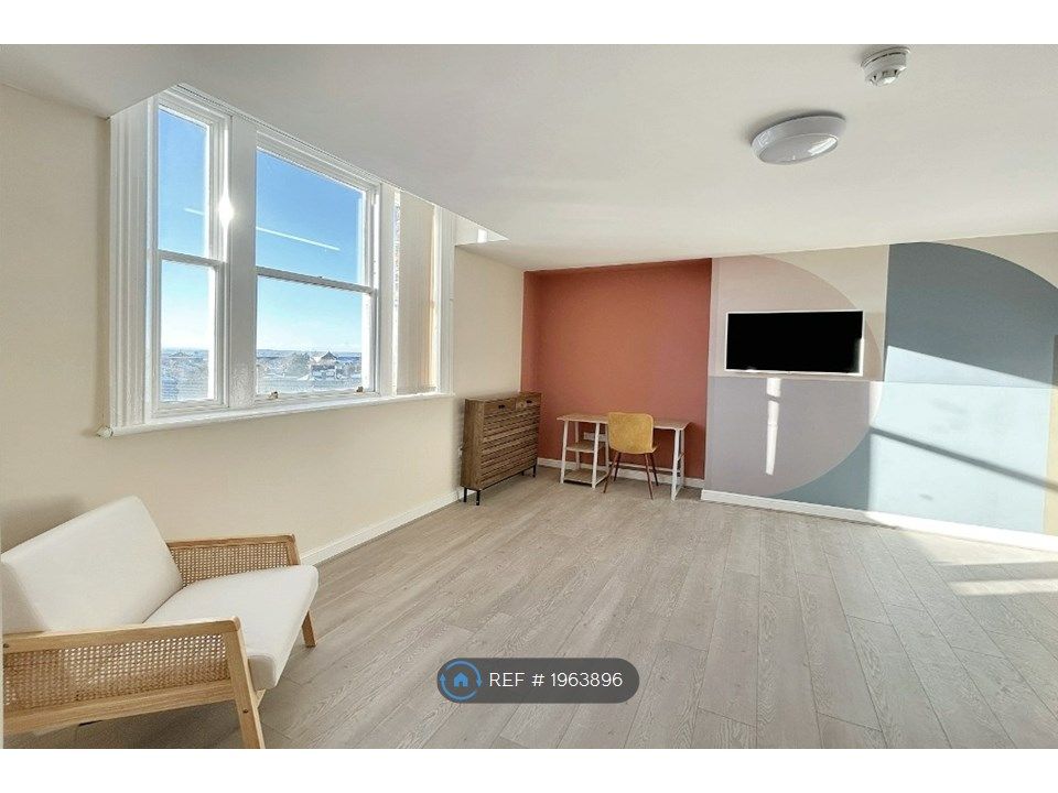 Room to rent in Princes Road, Liverpool L8, £498 pcm Zoopla