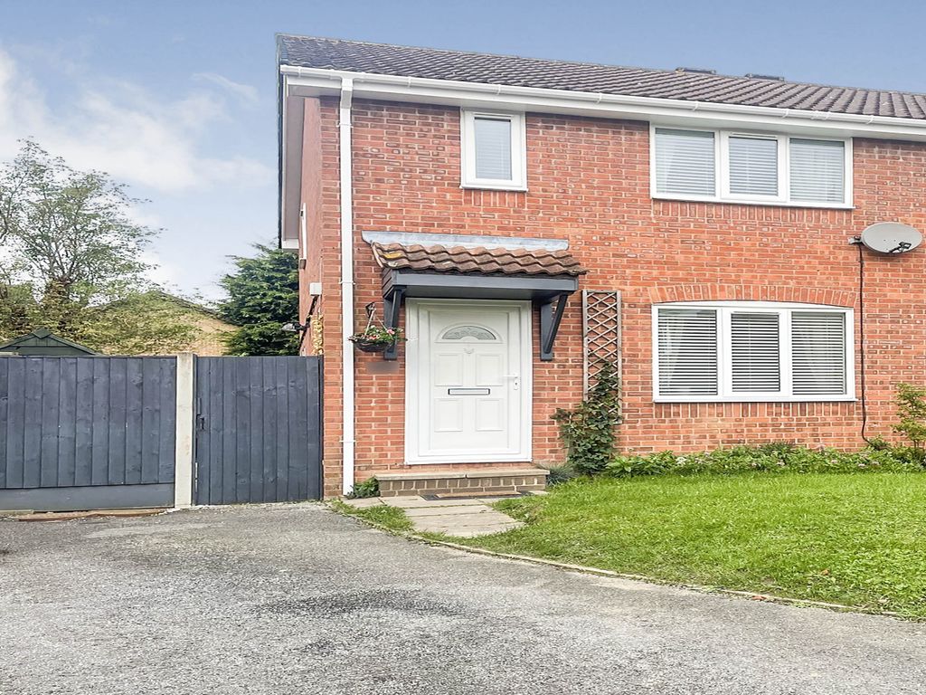 3 bed semidetached house for sale in Opal Close, Oakwood, Derby DE21