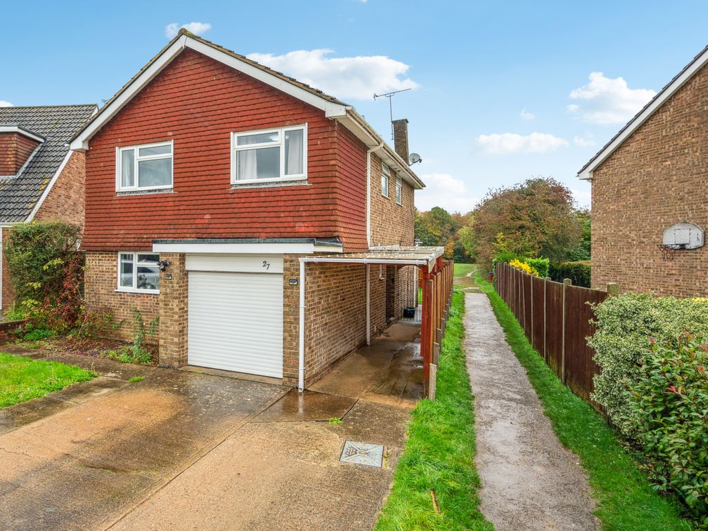 4 bed detached house for sale in Chessfield Park, Little Chalfont, Amersham HP6, £960,000 Zoopla