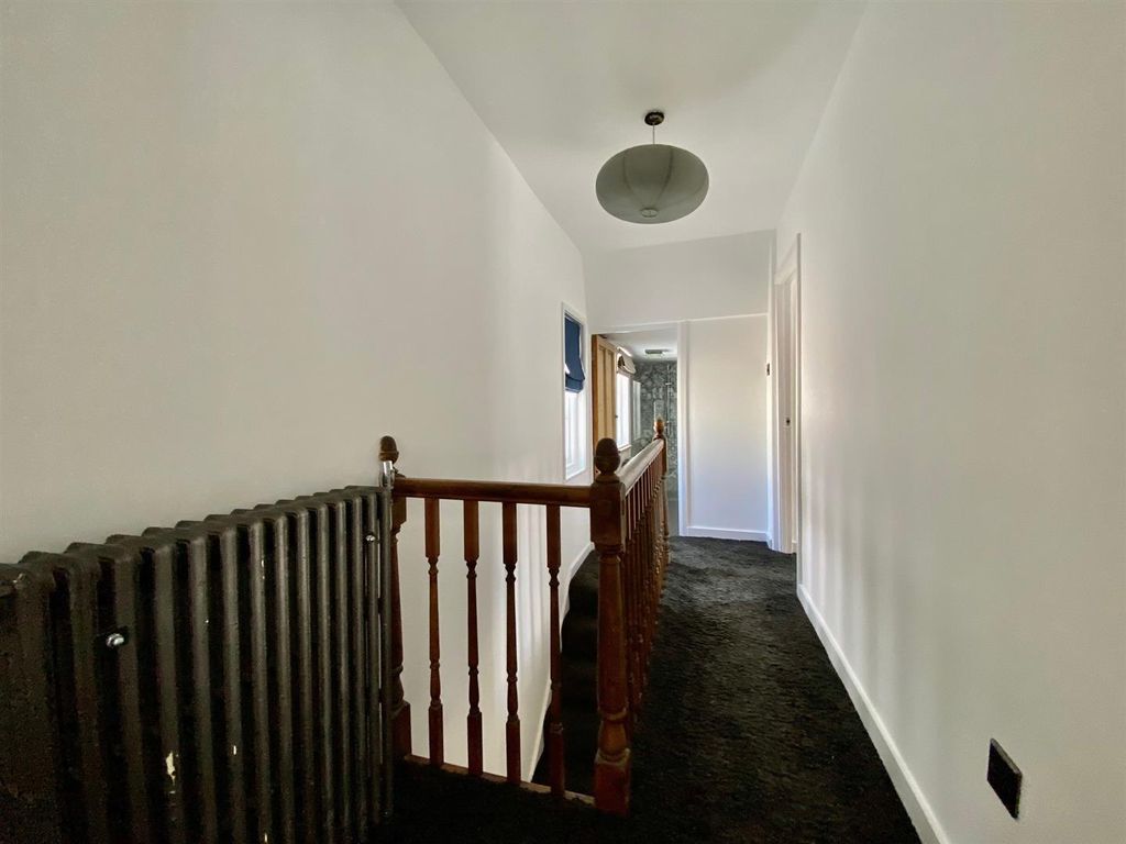 2 bed terraced house to rent in Western Row, Worthing BN11, £1,600 pcm