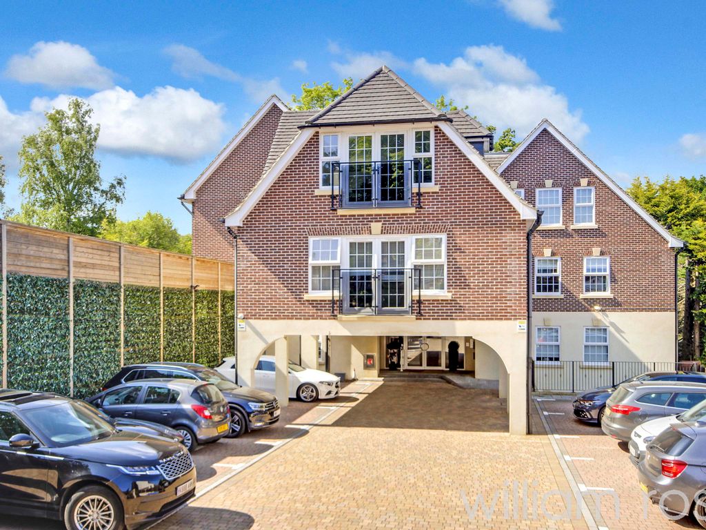 2 bed flat for sale in Station Way, Buckhurst Hill IG9 Zoopla