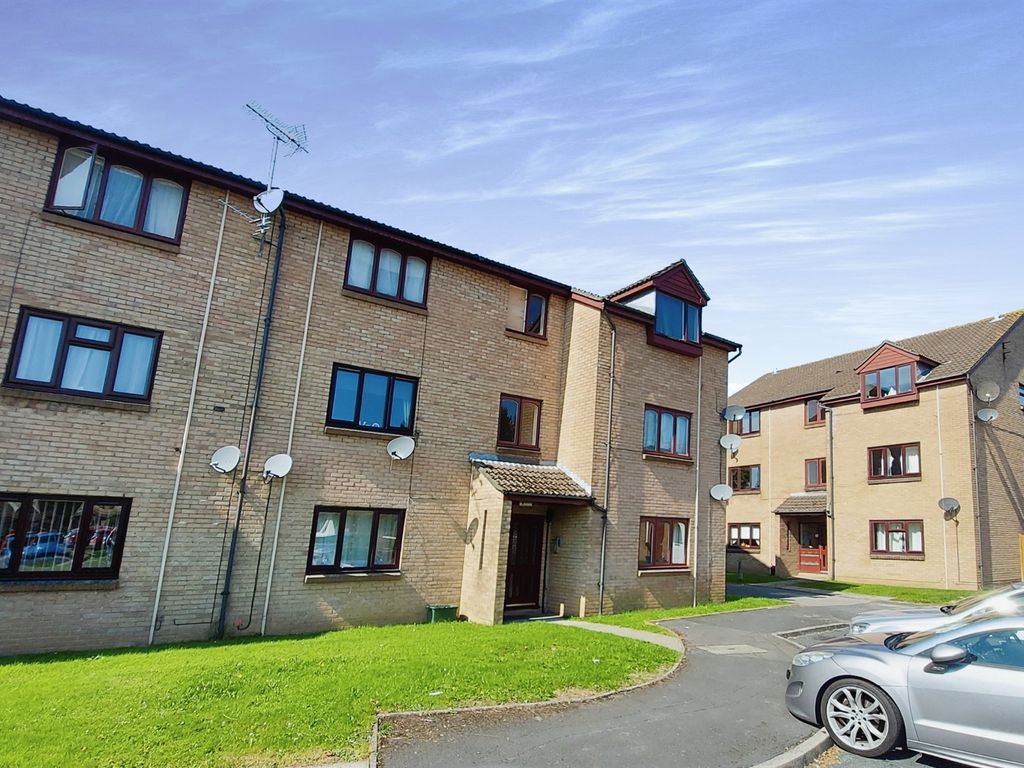 2 bed flat for sale in Collingwood Crescent, Newport NP19 Zoopla