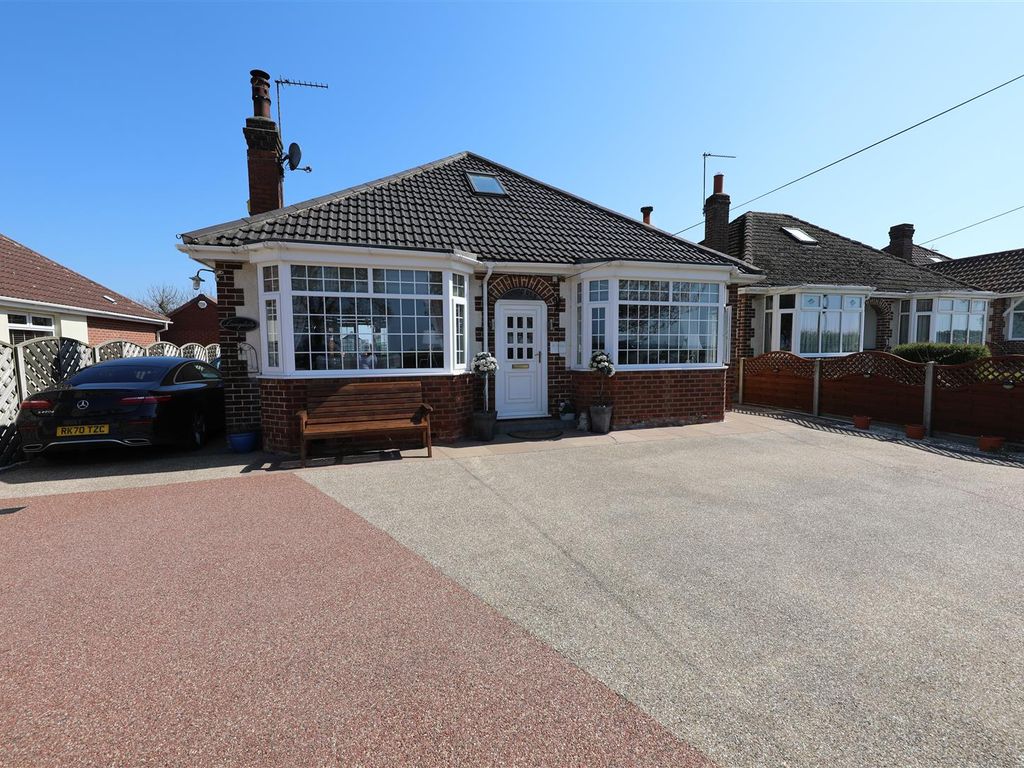 3 bed detached bungalow for sale in Wyton Road, Preston, Hull HU12 Zoopla