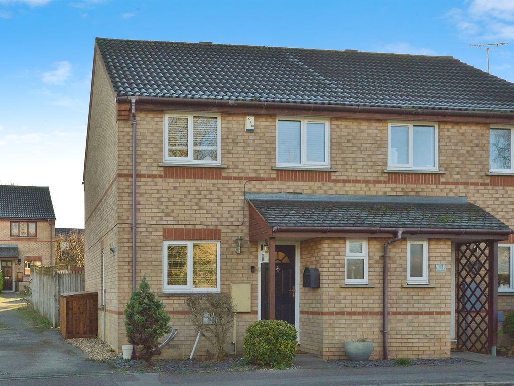 3 bed semidetached house for sale in Cropton Rise, Emerson Valley