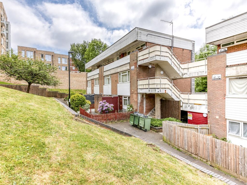 Property for sale in Menlo Gardens, London SE19 Zoopla