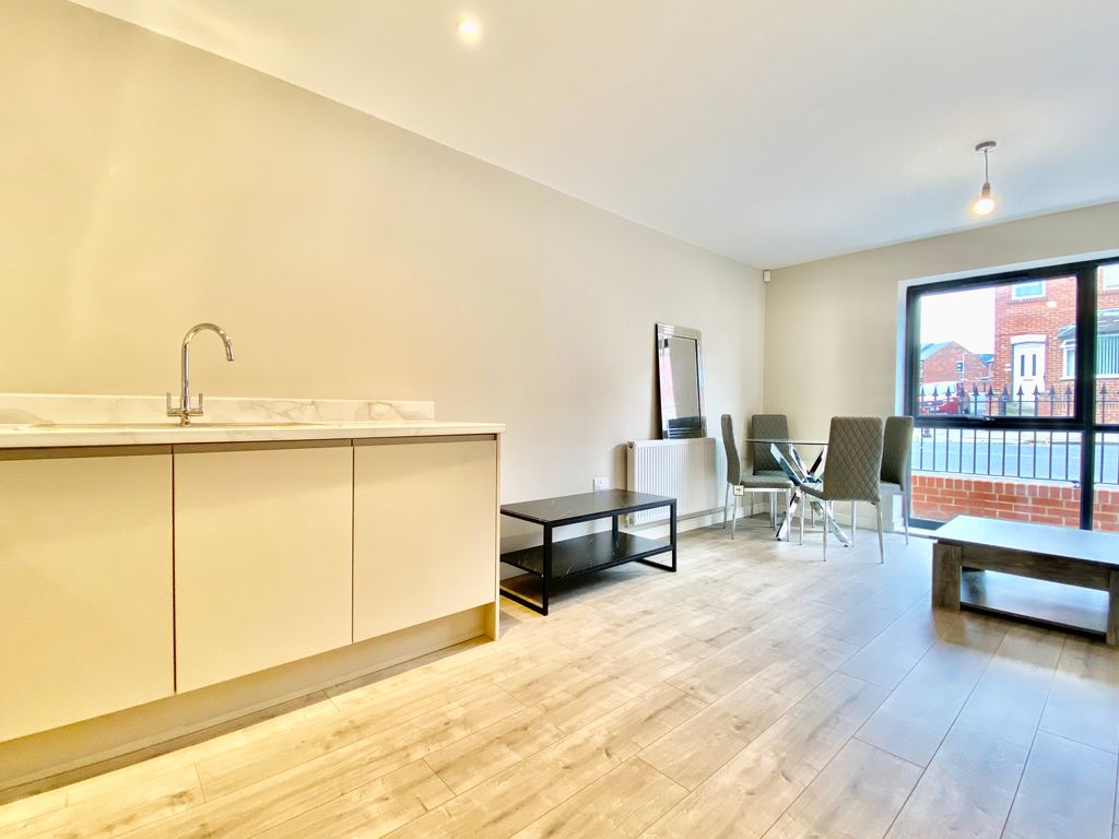 1 bed flat to rent in Green Quarter, Cross Green Lane, Leeds LS9, £865