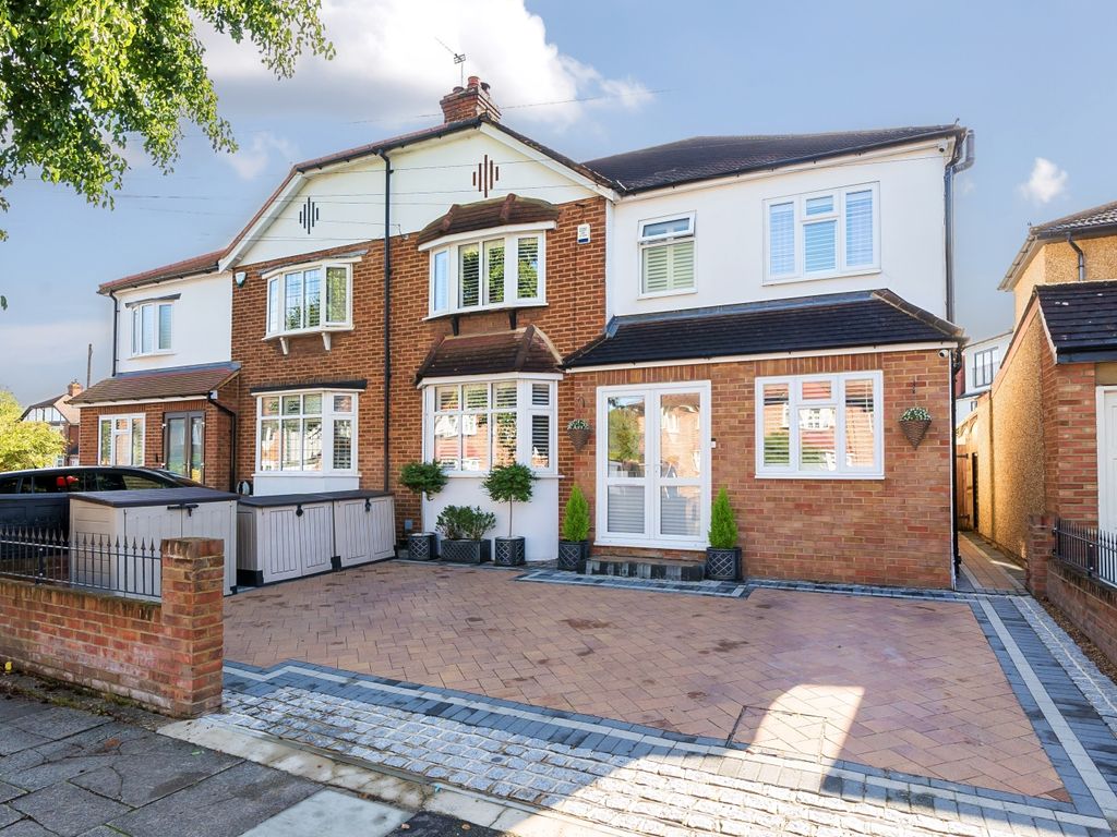 4 bed semidetached house for sale in Bourne Vale, Hayes, Bromley, Kent