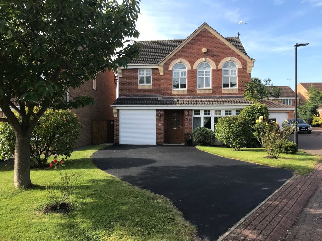 4 bed detached house for sale in Brander Close, Balby, Doncaster, South