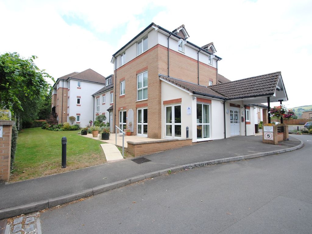 1 bed property for sale in Cheltenham Road, Cleeve, Cheltenham