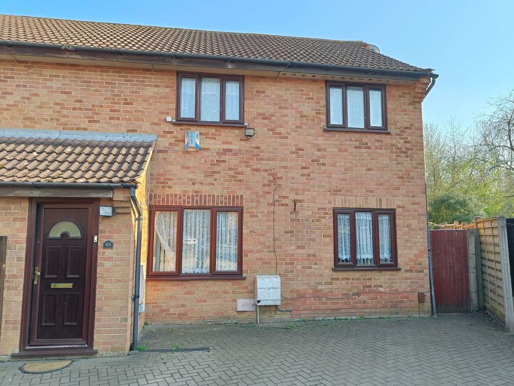 4 bed terraced house to rent in Donnington, Bradville MK13, £1,550 pcm