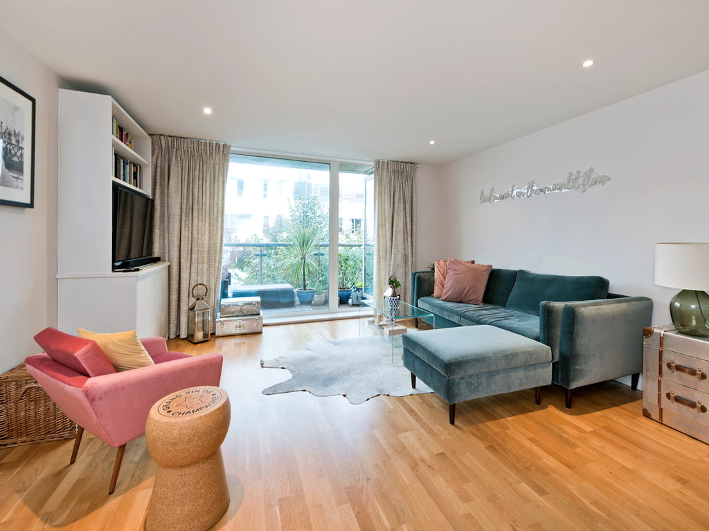 71F Drayton Park, Highbury, London N5  