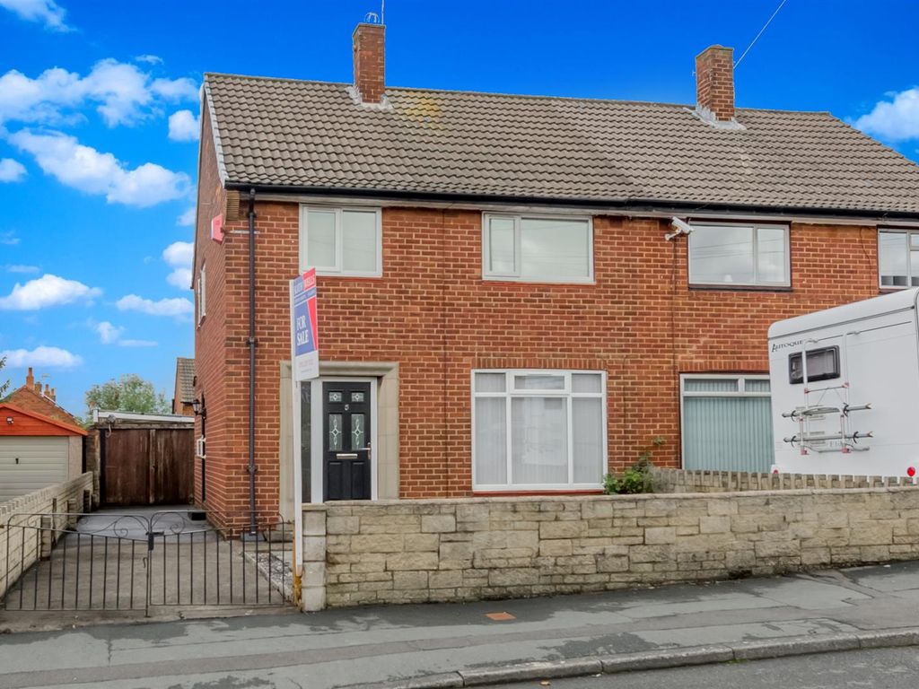 3 bed semidetached house for sale in Harley Drive, Bramley, Leeds LS13