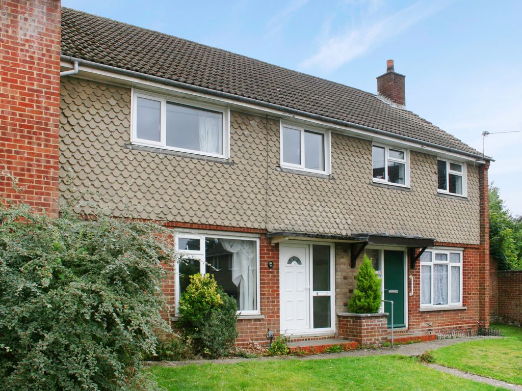 3 bed semidetached house to rent in Furley Close, Winchester SO23 Zoopla