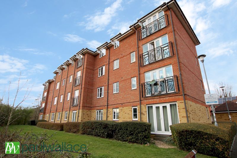 2 bed flat to rent in Yukon Road, Broxbourne EN10 Zoopla