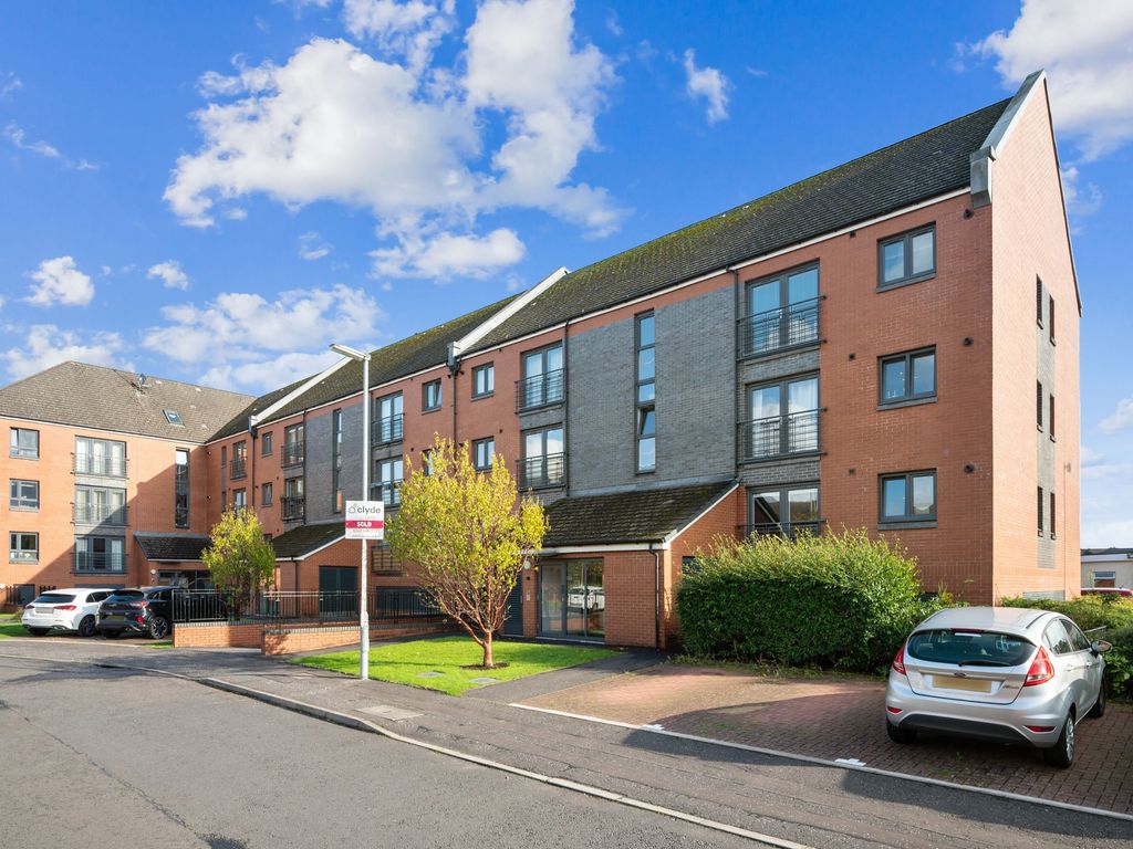 2 bed flat for sale in Craigend Circus, Anniesland, Glasgow G13, £