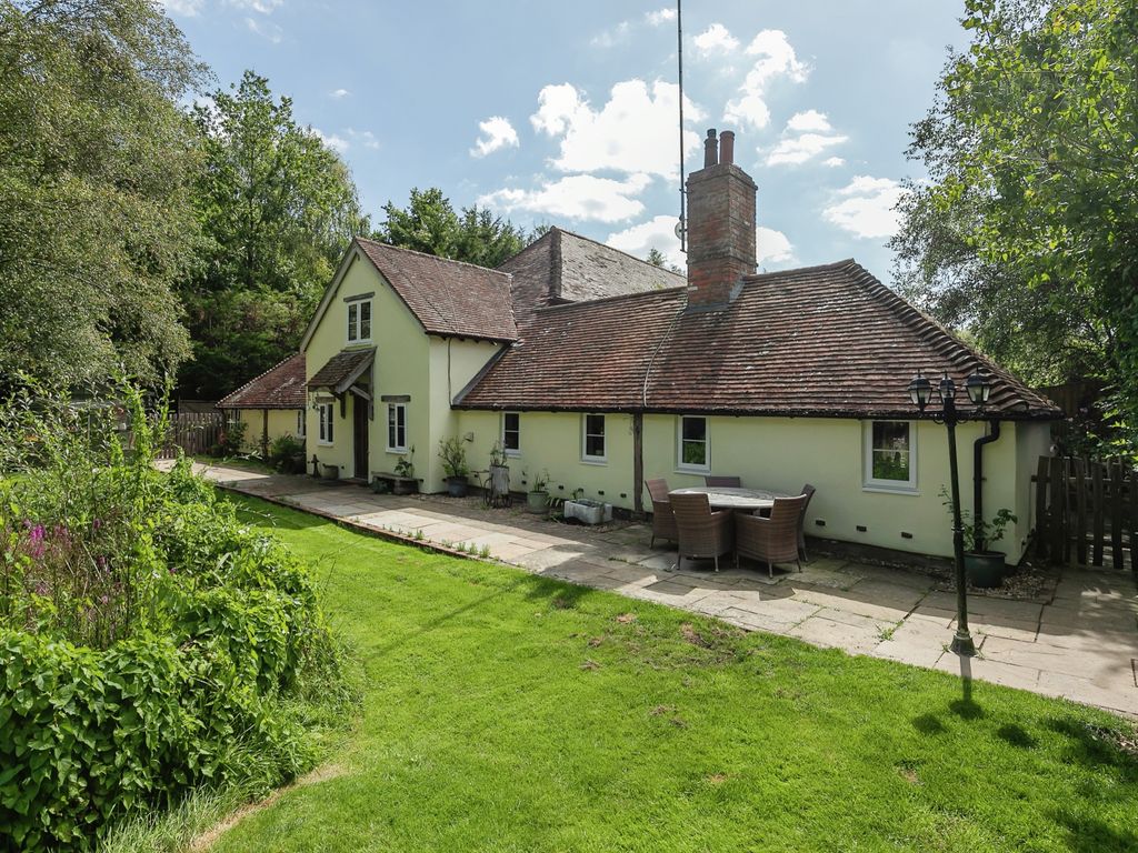 3 bed bungalow for sale in Northbridge Street, Robertsbridge, East