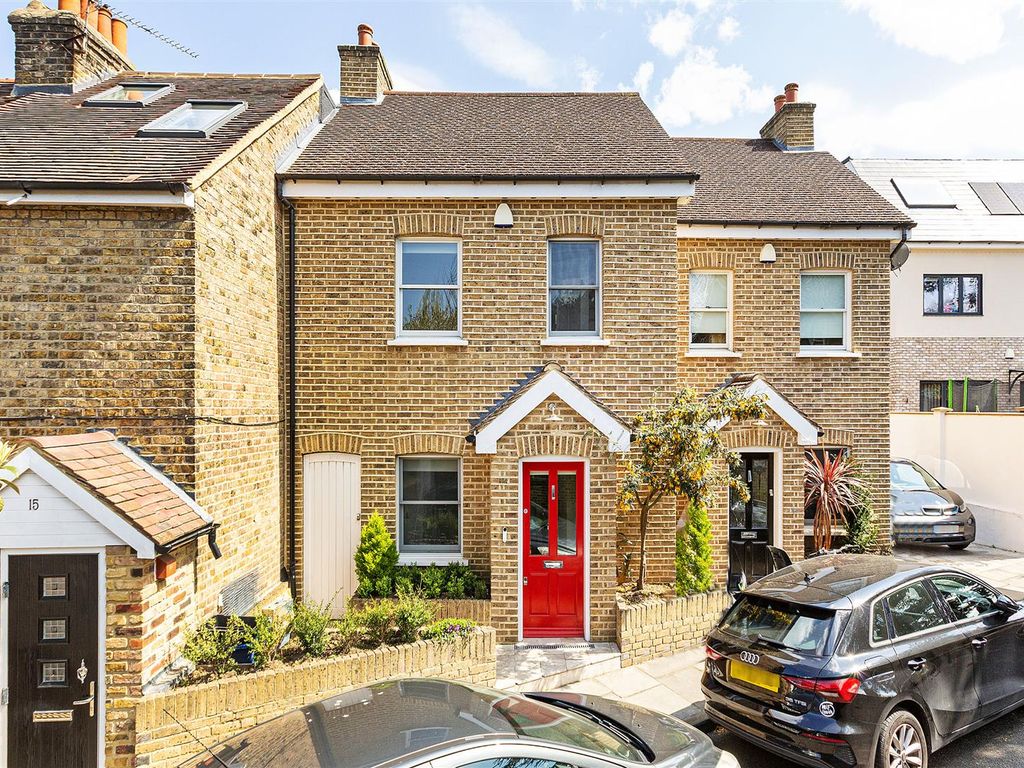 3 bed property for sale in Stanley Road, East Sheen SW14 Zoopla