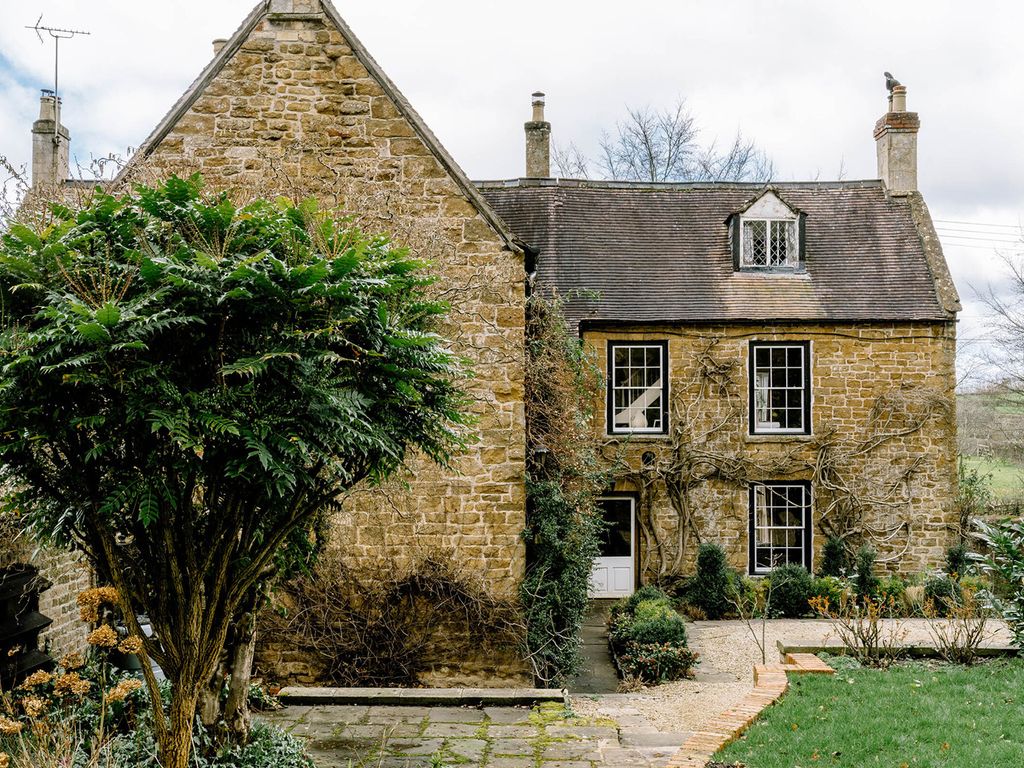 7 bed detached house for sale in Dursley, Gloucestershire