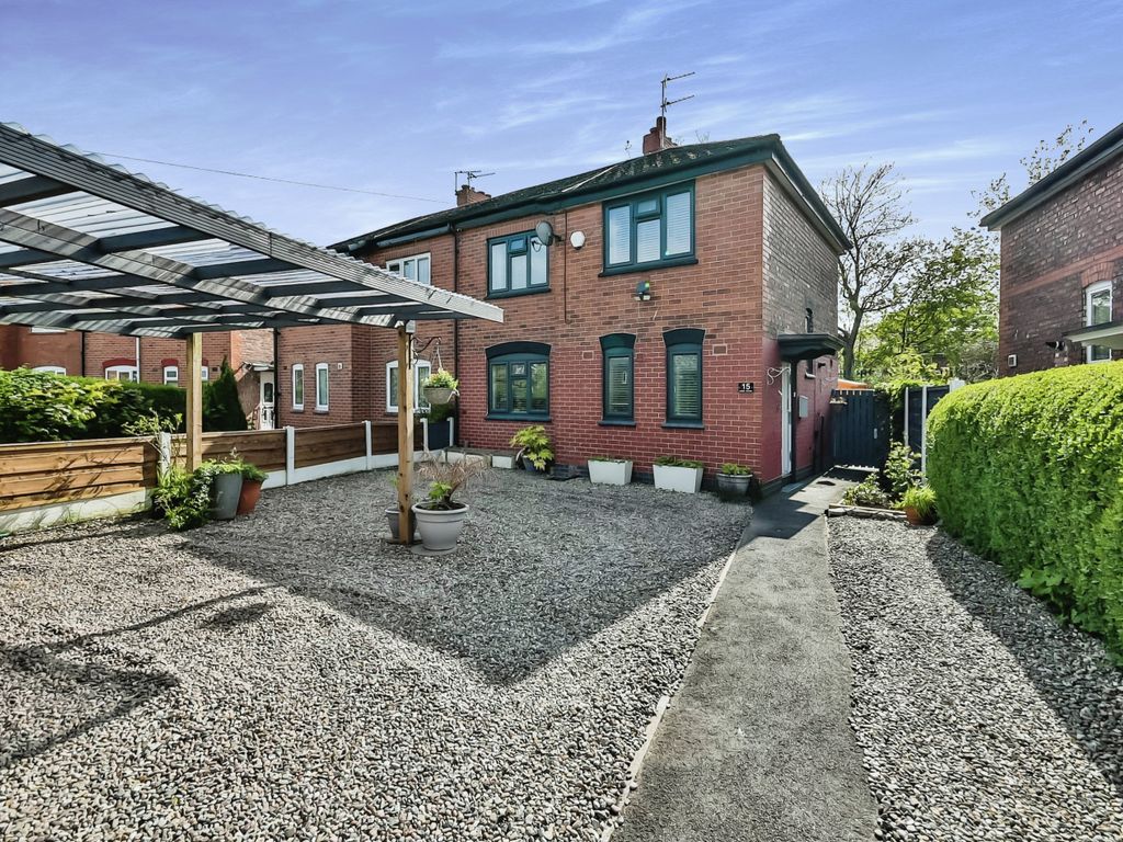 4 bed semidetached house for sale in Lundy Avenue, Chorlton