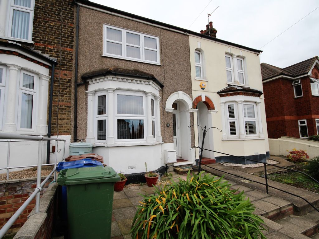 3 bed terraced house to rent in Rectory Road, Grays RM17 Zoopla