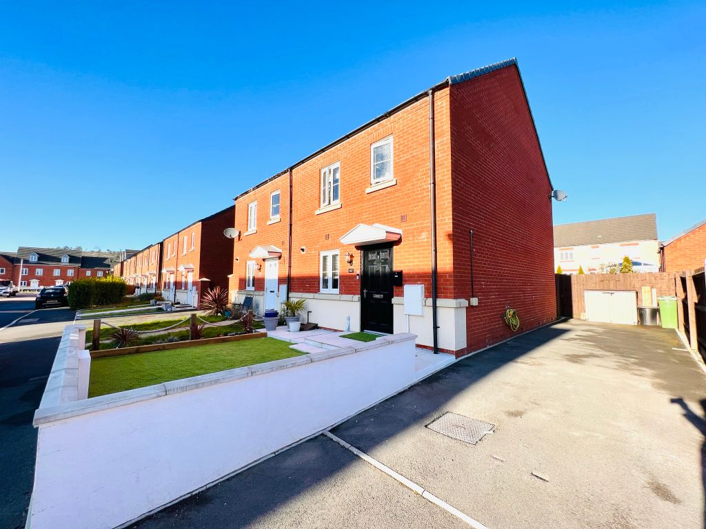 3 bed semidetached house for sale in Stryd Llanelli SA15 Zoopla