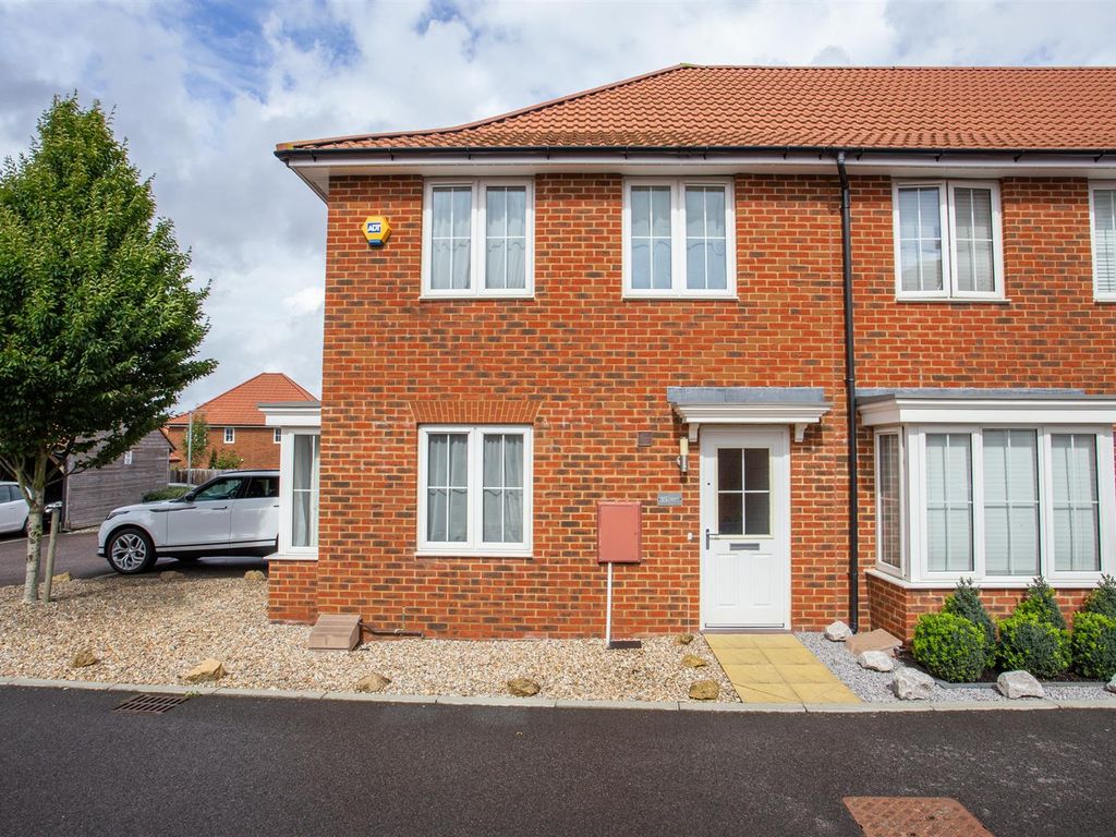 3 bed property to rent in Beresford Grove, Aylesham, Canterbury CT3