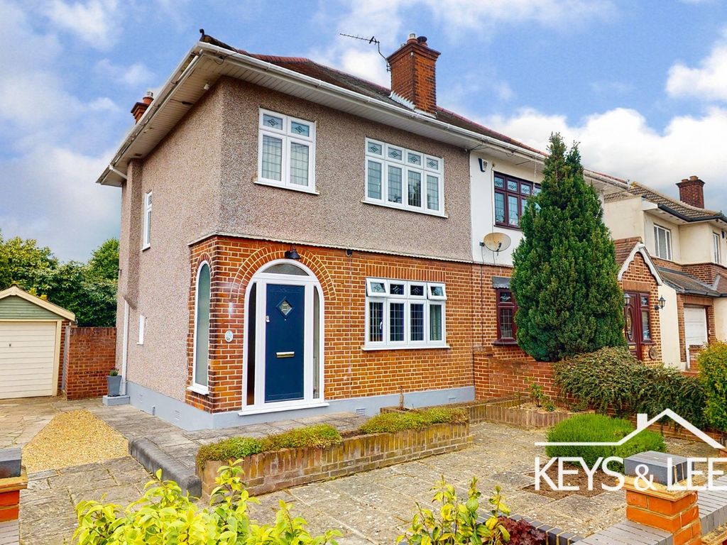 2 bed semidetached house for sale in Carter Drive, Collier Row