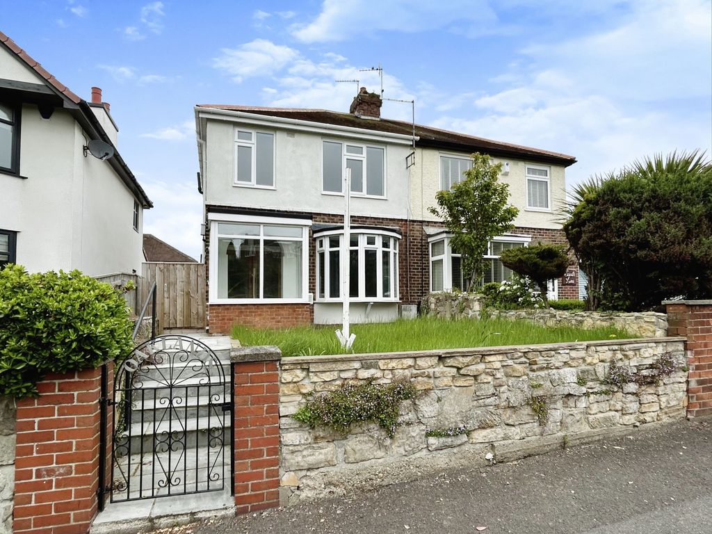 3 bed semidetached house for sale in Hall Walk, Easington Village