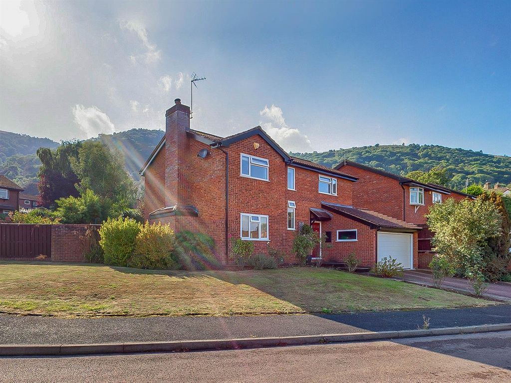 4 bed detached house for sale in The Moorlands, Malvern WR14 Zoopla