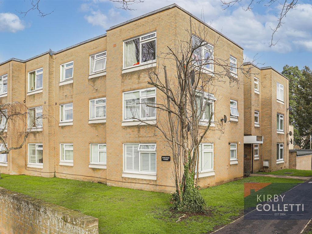1 bed property to rent in Ashleigh Court, Rawdon Drive, Hoddesdon EN11