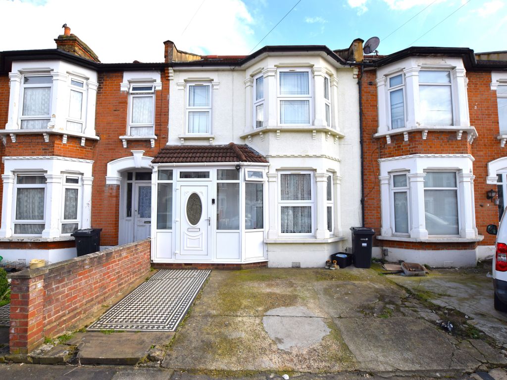 4 bed terraced house for sale in Cobham Road, Ilford IG3, £525,000 Zoopla