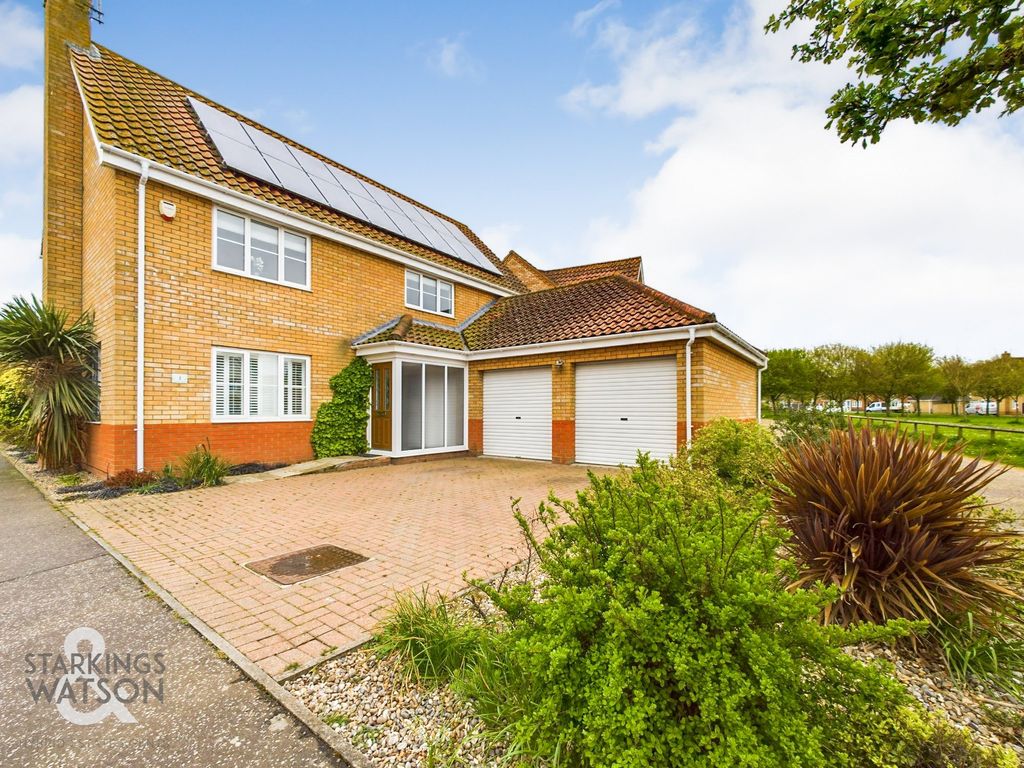4 bed detached house for sale in Sayers Green, Hopton, Great Yarmouth