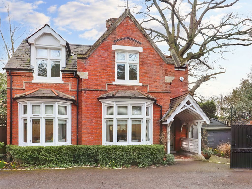 4 bed detached house for sale in Upper Brighton Road, Surbiton KT6 Zoopla