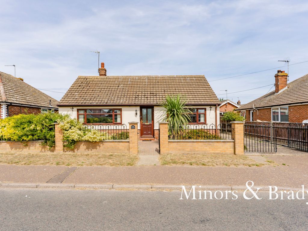2 bed detached bungalow for sale in Second Avenue, CaisterOnSea