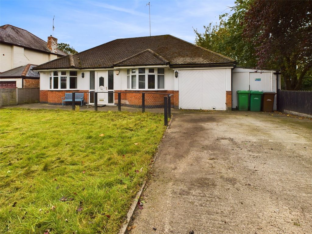 3 bed bungalow for sale in Trowell Road, Wollaton, Nottinghamshire NG8