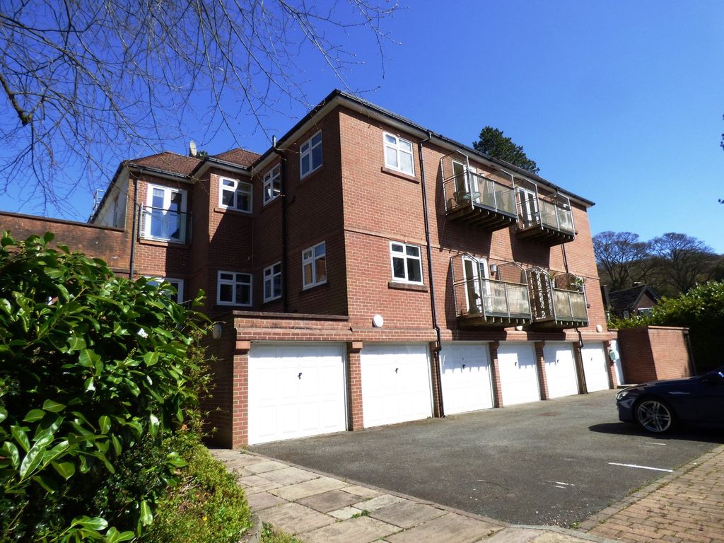 2 bed flat for sale in buxton road west, disley, stockport, cheshire sk12