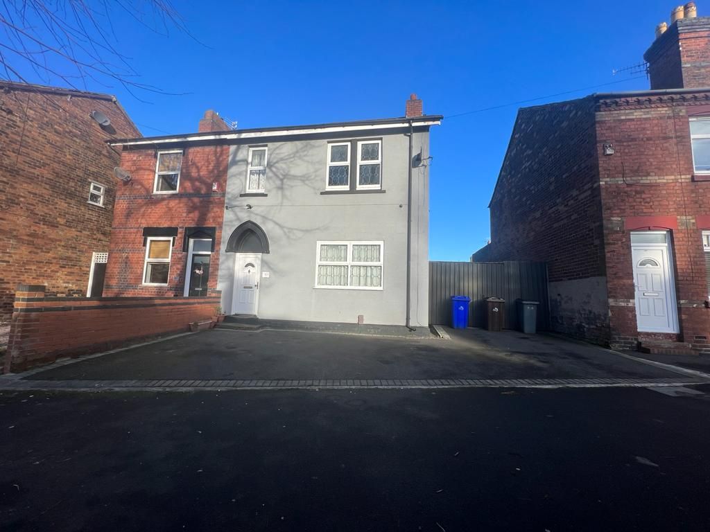 2 bed semidetached house to rent in Belgrave Road, Longton, StokeOn