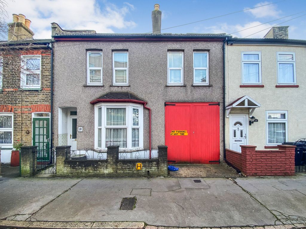 4 bed terraced house for sale in Northbrook Road, Croydon CR0, £290,000