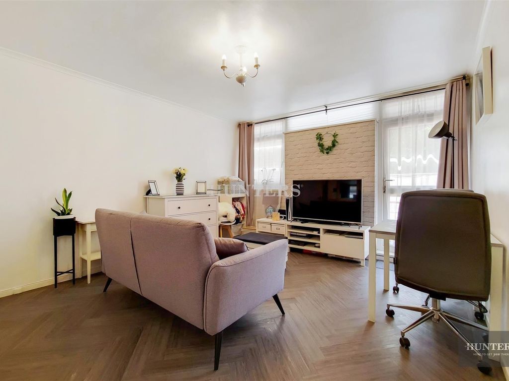 1 bed flat for sale in Edmonton Court, London SE16 Zoopla