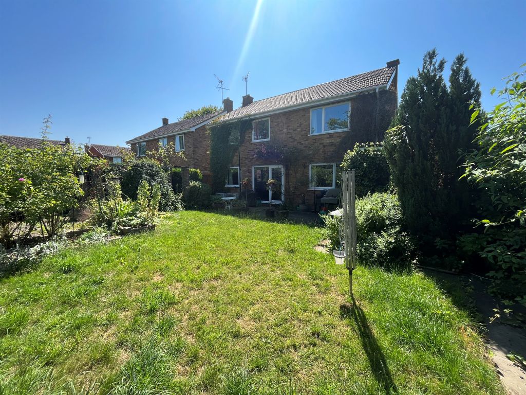 4 bed detached house for sale in Illingworth Way, Foxton, Cambridge